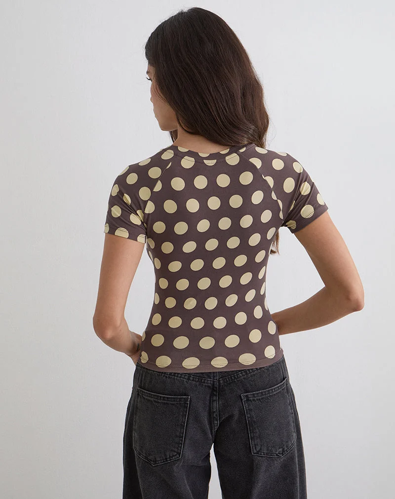 Agneta-T-Shirt in Braun mit großen gelben Punkten