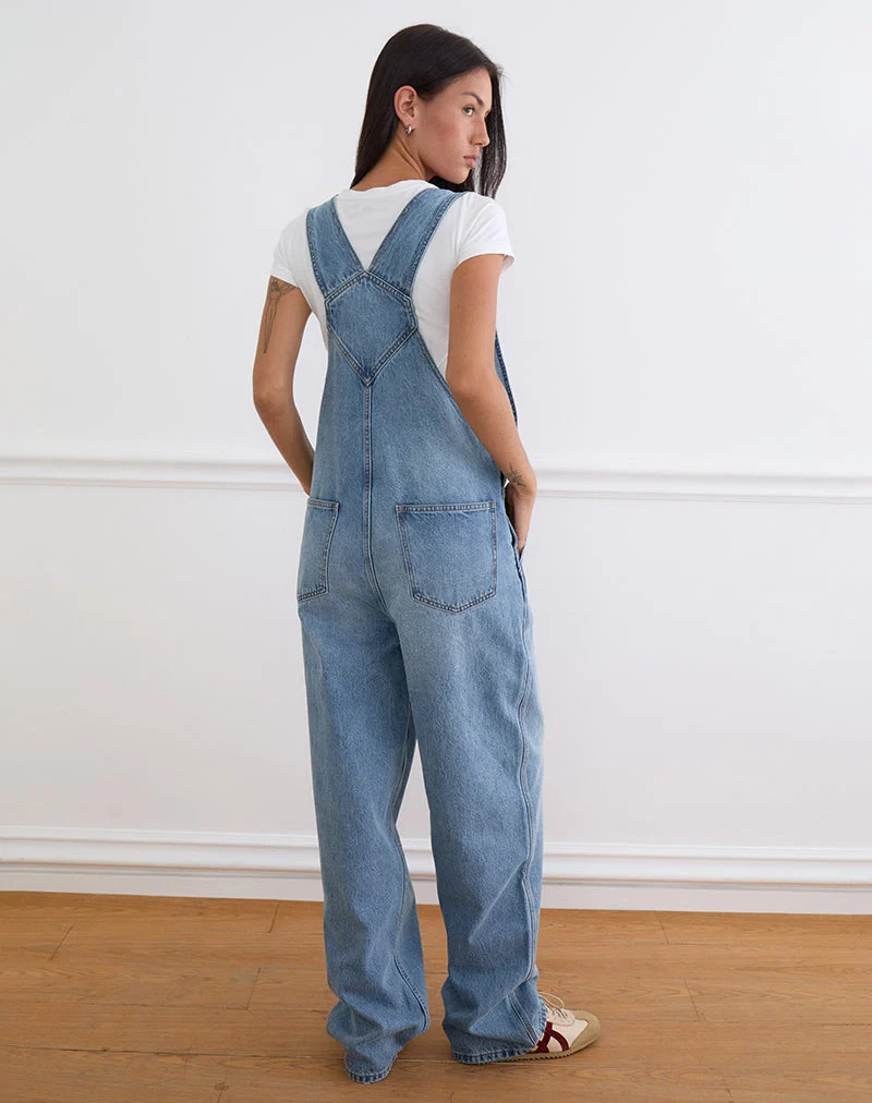 Jeans-Latzhose in leuchtendem Blau, gebraucht