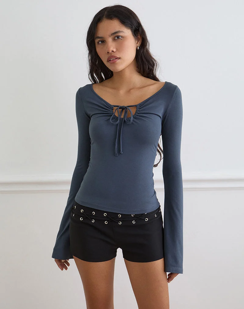 Armel Langarm-Top mit Schlüssellochausschnitt aus Rayon-Jersey in der Farbe „Ocean Storm“