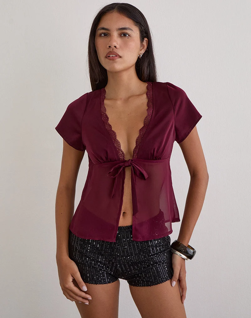 Kilu Top aus Satin-Chiffon in Burgunderrot