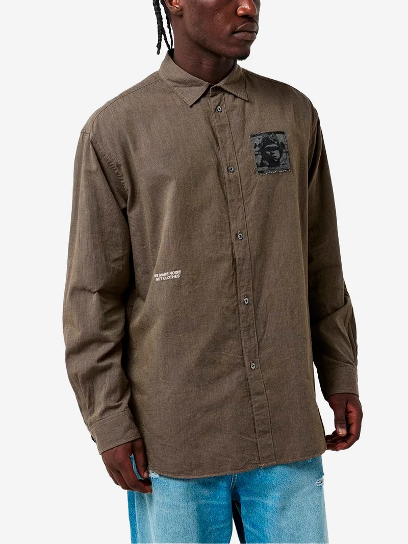Camicia con patch e ricamo 'We make noise'