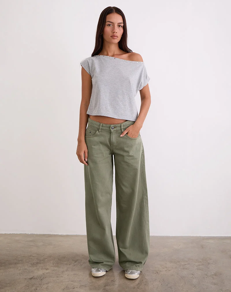 Niedrig geschnittene, geräumige Jeans in Ferngrün