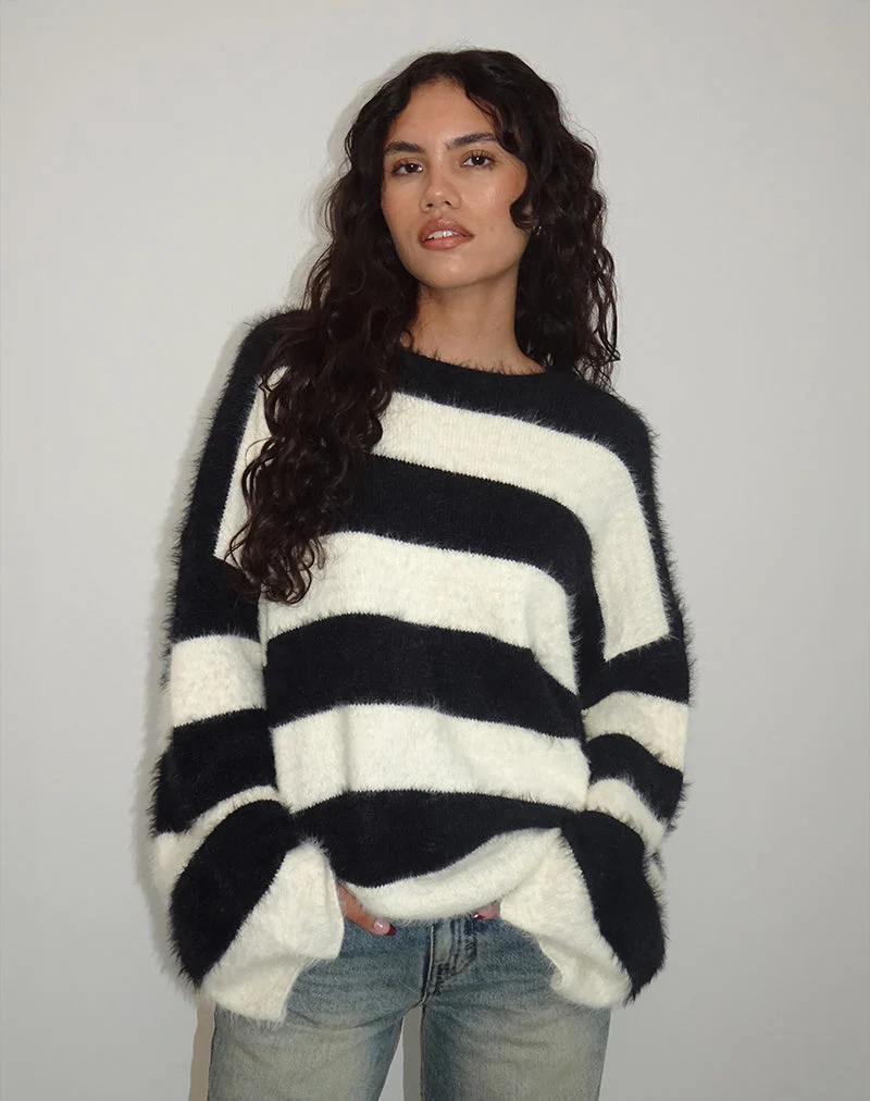Daya Flauschiger Pullover in Elfenbein und Schwarz gestreift