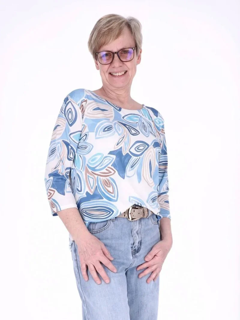 Damen Shirt mit 3/4-Ärmeln und Allover-Print – Hellblau