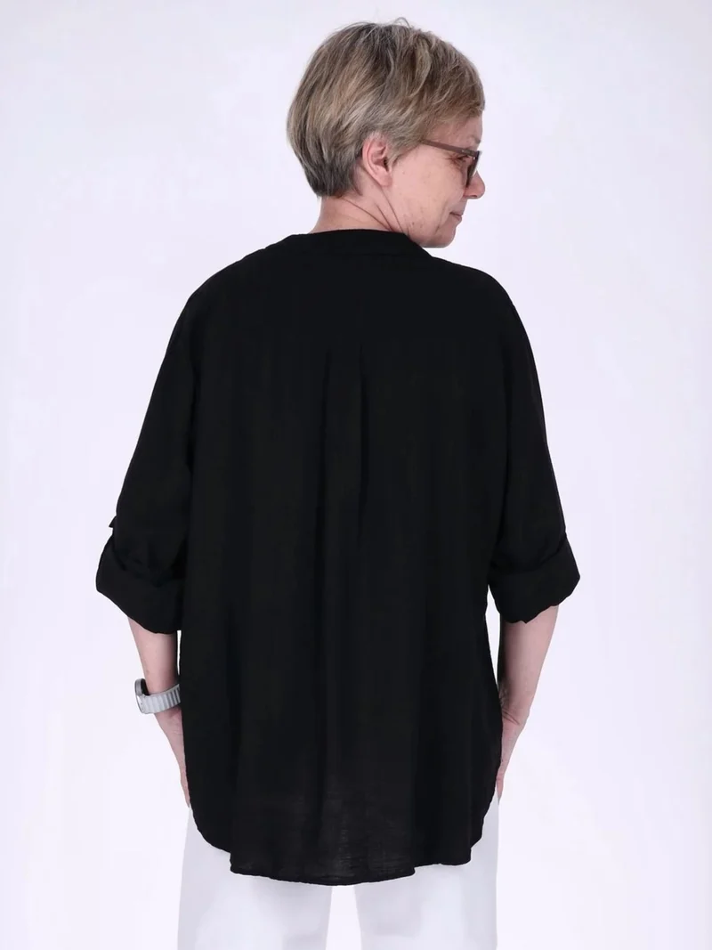 Damen Blusenshirt aus Viskose mit Krempelärmeln und Knopfleiste – Schwarz