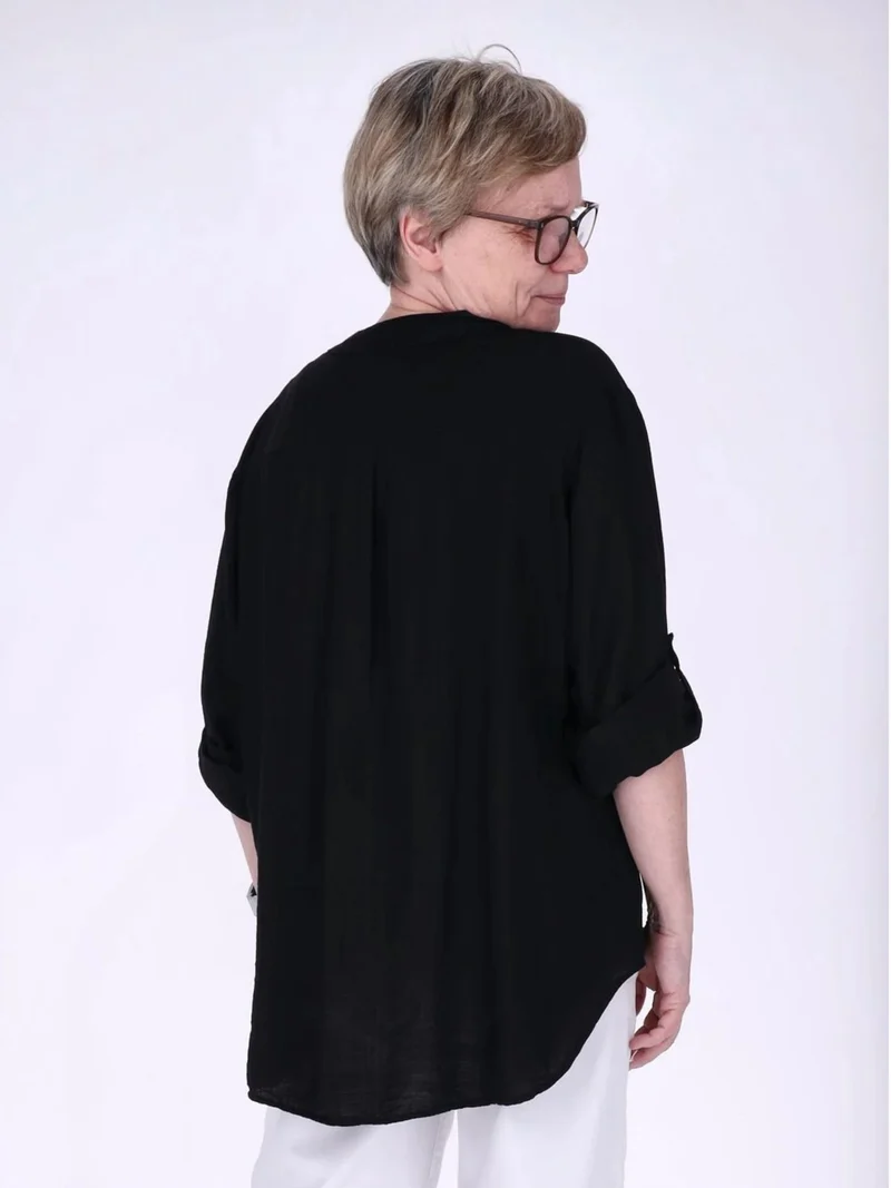 Damen Blusenshirt aus Viskose mit Krempelärmeln und Knopfleiste – Schwarz