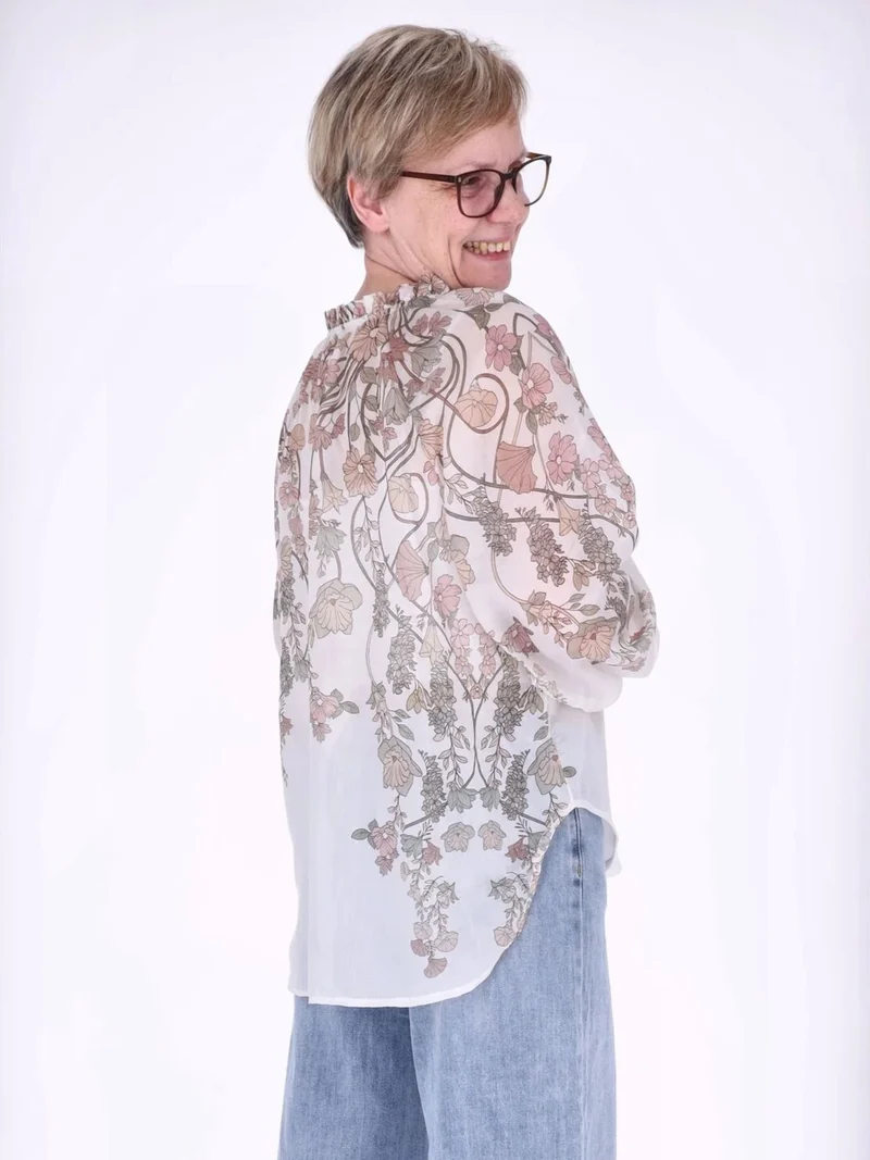 Beiges Carmen-Blusenshirt Damen mit floralem Allover-Print
